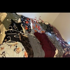 15 total womens dresses size med and lg